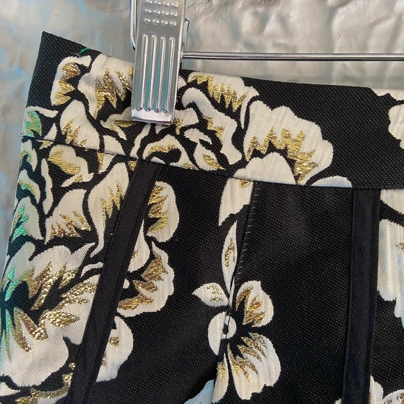 “GB” Gianni Bini skater skirt w/ gold flowers - Picture 4 of 6